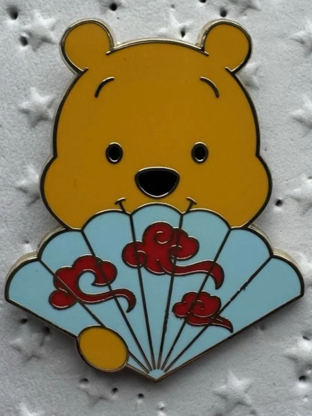 Disney Parks Winnie the Pooh Character Folding Fans Mystery pin red clouds